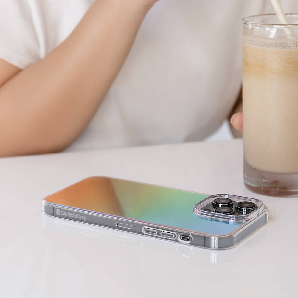 Apple iPhone 14 Pro Kılıf Renk Geçişli Kenarları Şeffaf Tasarımlı Lisanslı Switcheasy Crush Plus Kapak Starlight