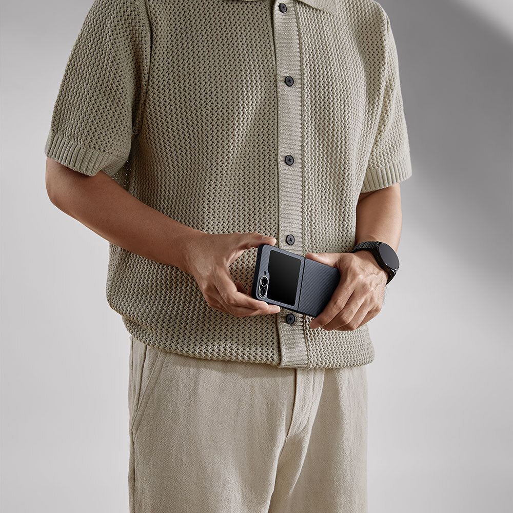 Galaxy Z Flip 6 Kılıf Magsafe Şarj Özellikli 600D Aramid Fiber Pitaka Ultra-Slim Classic Serisi Black-Grey Twill Kapak Siyah-Gri