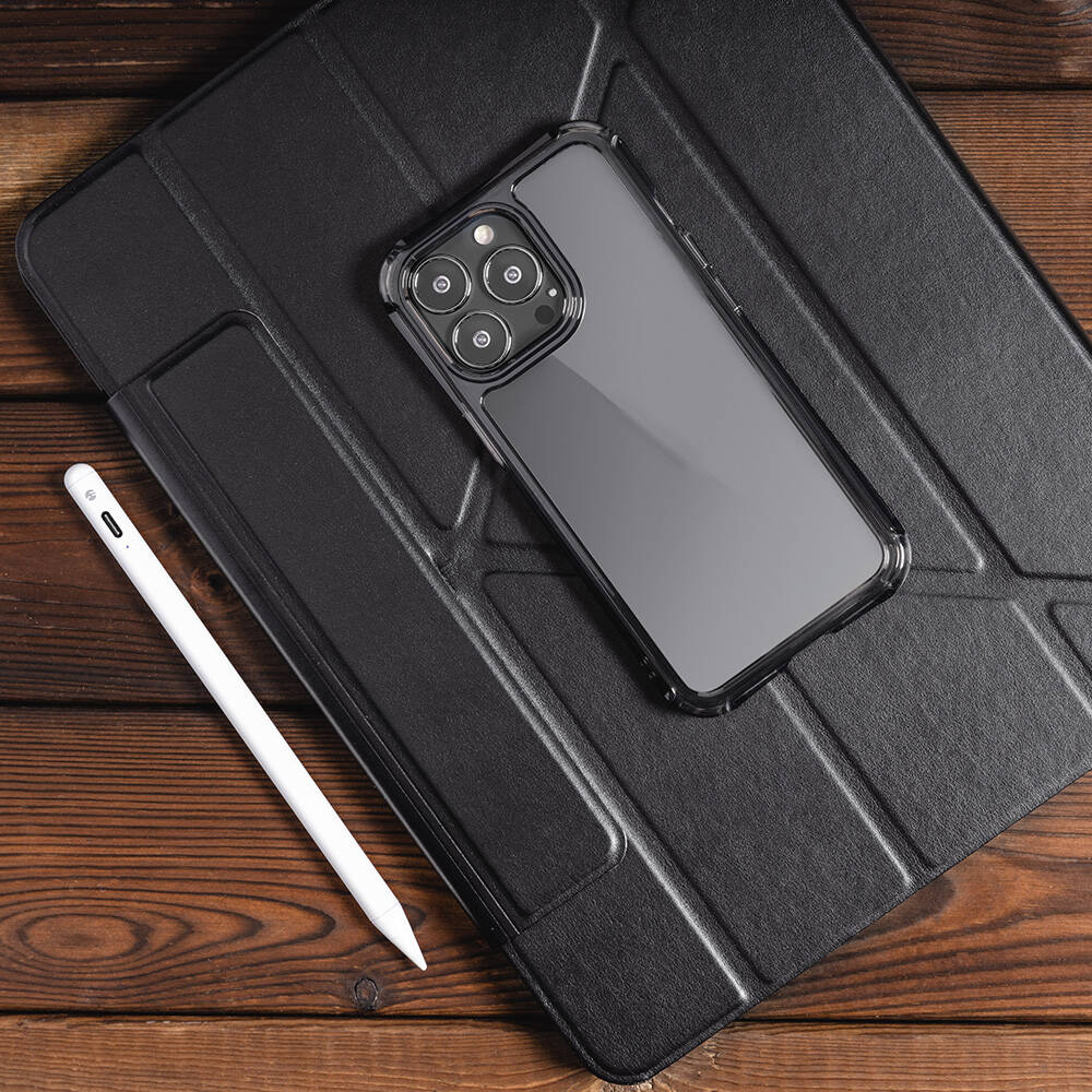 Apple iPhone 13 Kılıf Anti-Mikrobiyal Şok Önleyicili Şeffaf Lisanslı Switcheasy Alos Kapak Renksiz