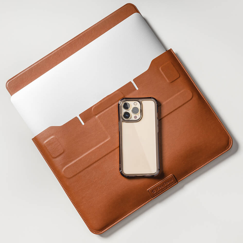 Apple iPhone 13 Kılıf Anti-Mikrobiyal Şok Önleyicili Şeffaf Lisanslı Switcheasy Alos Kapak Renksiz