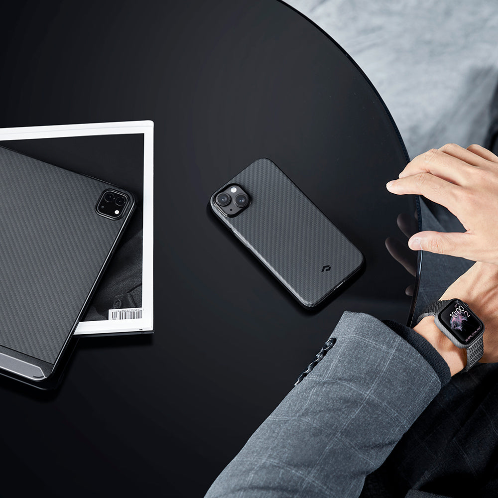 Apple iPhone 14 Kılıf Magsafe Şarj Özellikli 1500D Aramid Fiber Pitaka Ultra-Slim Classic Serisi Black-Grey Twill Kapak Siyah-Gri