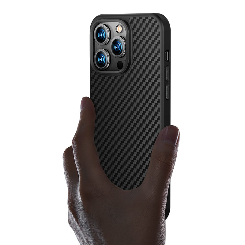 Apple iPhone 14 Plus Kılıf Karbon Fiber Magsafe Şarj Özellikli Benks Hybrid ArmorPro 1500D Kevlar Kapak Siyah