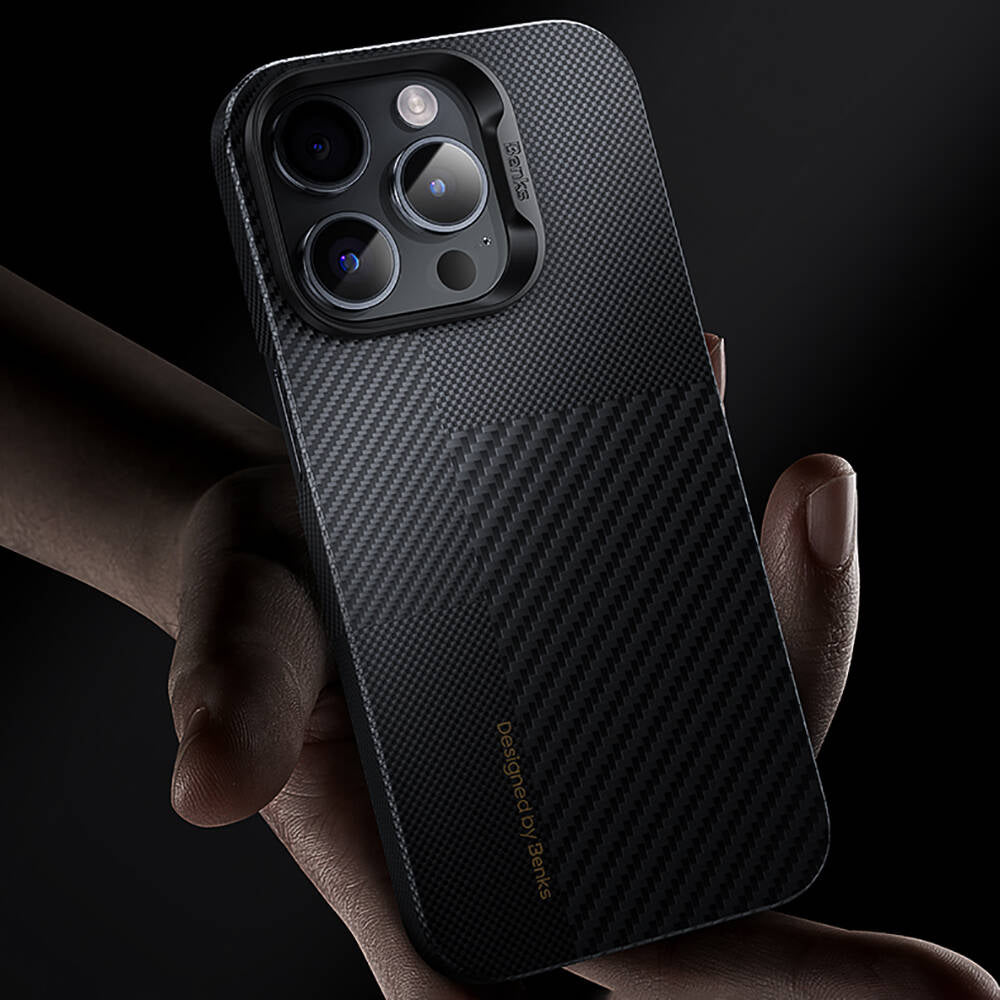 Apple iPhone 14 Pro Max Kılıf Magsafe Şarj Özellikli Karbon Fiber Benks Montage ArmorAir Kevlar Kapak Siyah