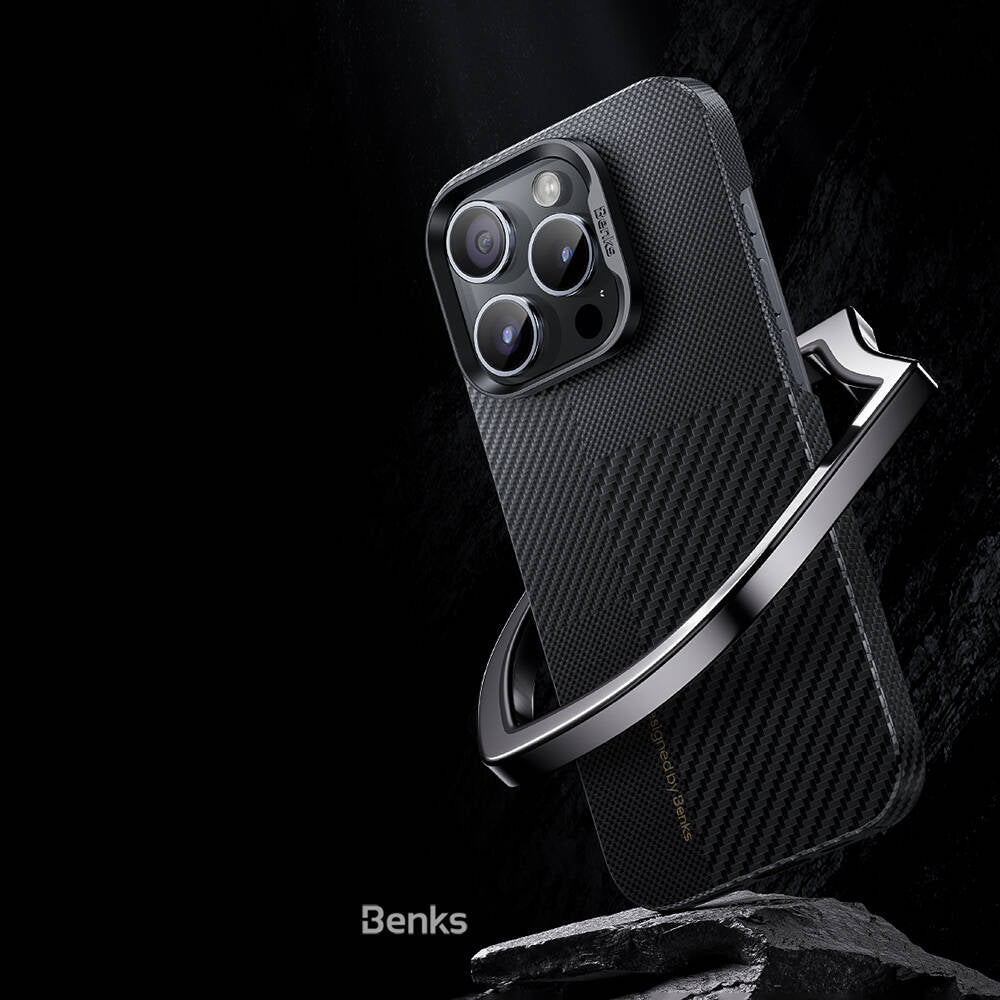 Apple iPhone 14 Pro Max Kılıf Magsafe Şarj Özellikli Karbon Fiber Benks Montage ArmorAir Kevlar Kapak Siyah