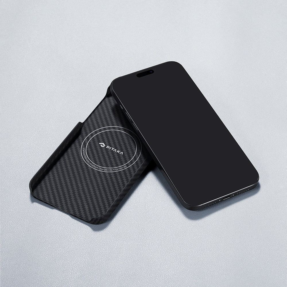Apple iPhone 15 Plus Kılıf Magsafe Şarj Özellikli 1500D Aramid Fiber Pitaka Ultra-Slim Classic Serisi Black-Grey Twill Kapak Siyah-Gri