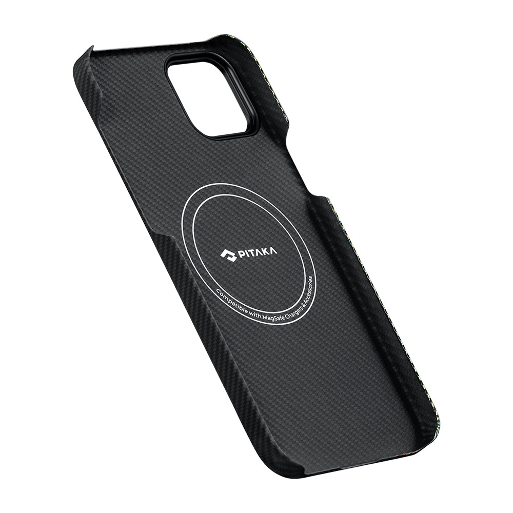 Apple iPhone 15 Plus Kılıf Magsafe Şarj Özellikli 600D Aramid Fiber Pitaka Tactile Woven Orchestra Serisi Overture Kapak Siyah-Yeşil