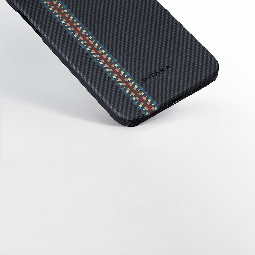 Apple iPhone 15 Plus Kılıf Magsafe Şarj Özellikli 600D Aramid Fiber Pitaka Tactile Woven Orchestra Serisi Rhapsody Kapak Siyah