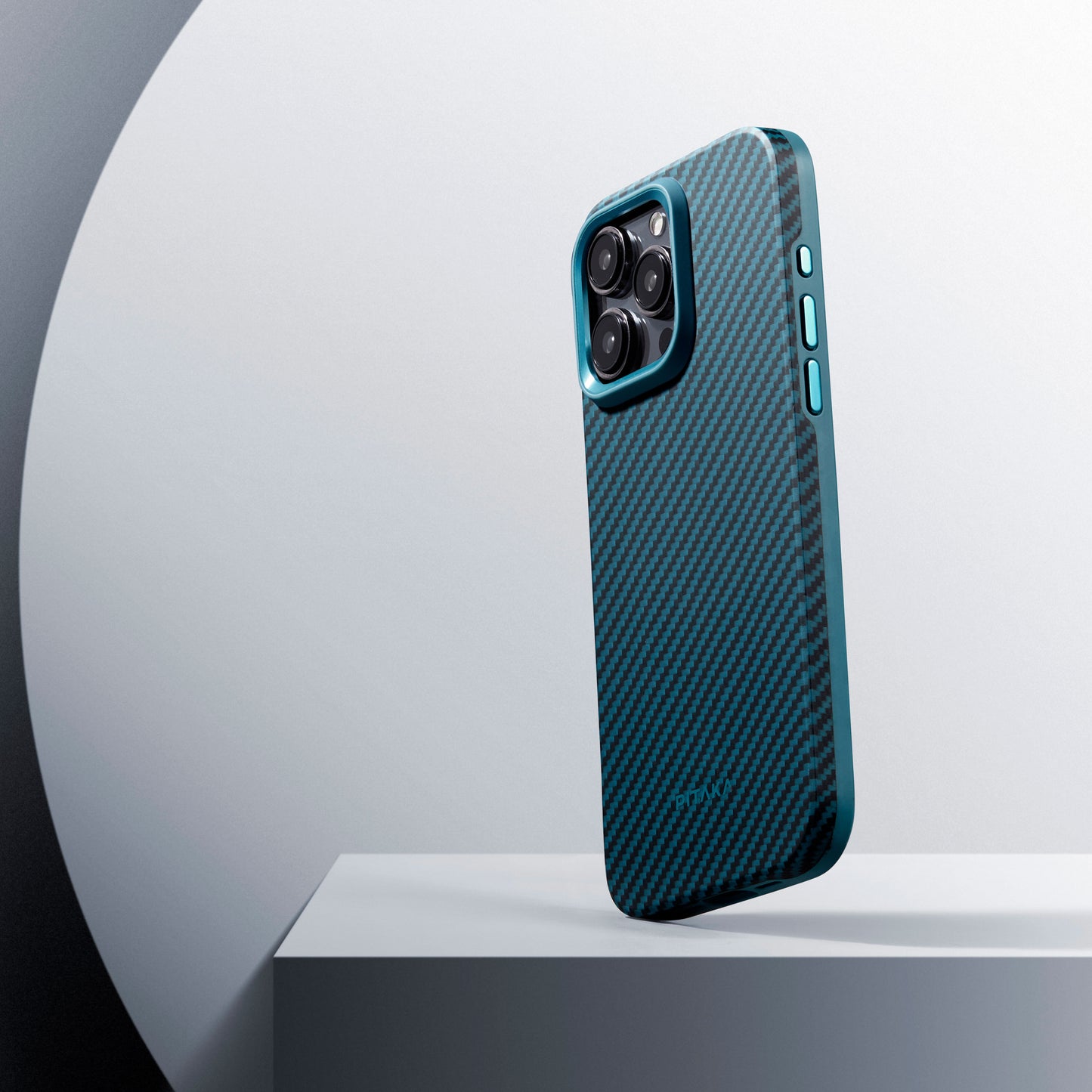 Apple iPhone 15 Pro Kılıf M-safe Şarj Özellikli 1500D Aramid Fiber Pitaka Military-Grade Classic Serisi Black-Grey Twill Kapak Siyah-Gri