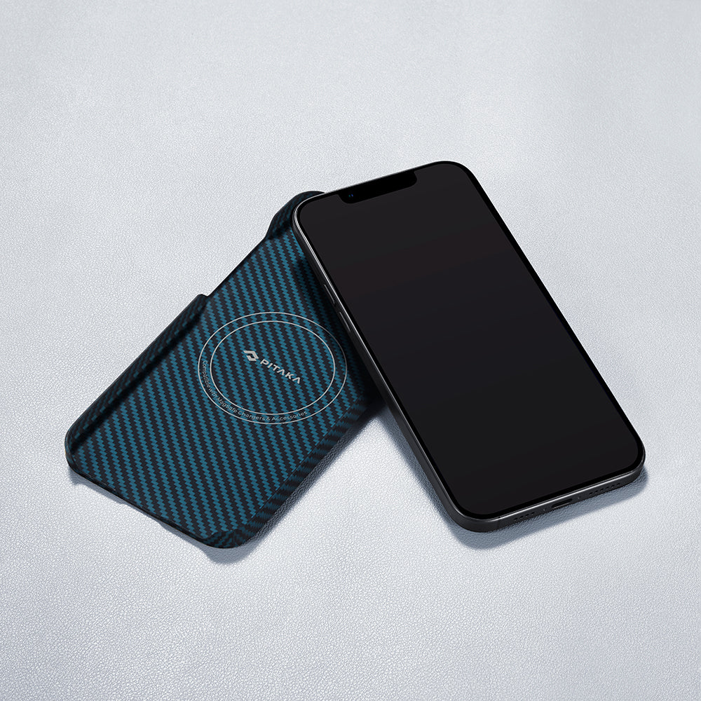 Apple iPhone 15 Pro Kılıf Magsafe Şarj Özellikli 1500D Aramid Fiber Pitaka Ultra-Slim Classic Serisi Black-Blue Twill Kapak Siyah-Mavi