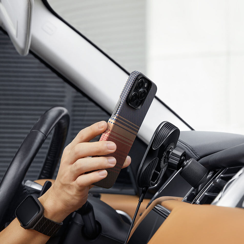 Apple iPhone 15 Pro Kılıf Magsafe Şarj Özellikli Aramid Fiber Pitaka Tactile Woven Sunset-Moonrise Serisi Sunset Kapak Kahverengi