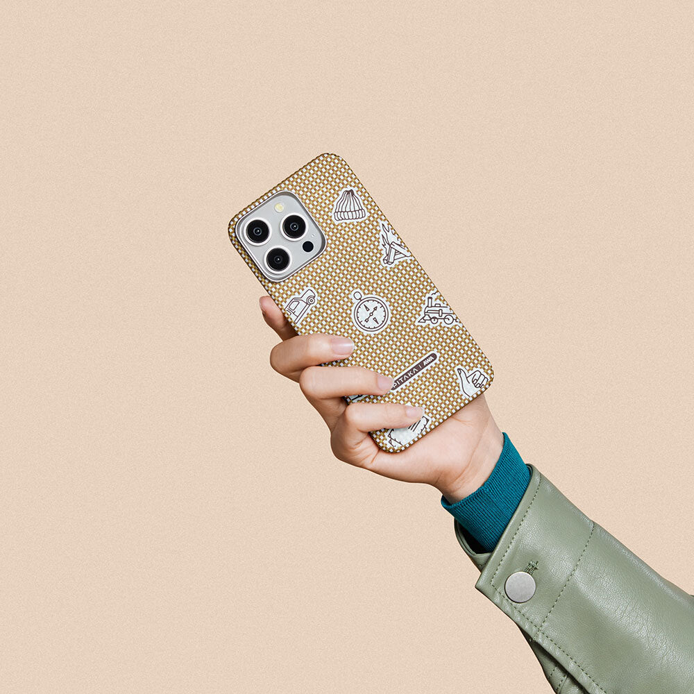 Apple iPhone 15 Pro Kılıf Magsafe Şarj Özellikli Awa Tasarımlı 1500D Aramid Fiber Pitaka Ultra-Slim Classic Serisi Canyon Kapak Sarı