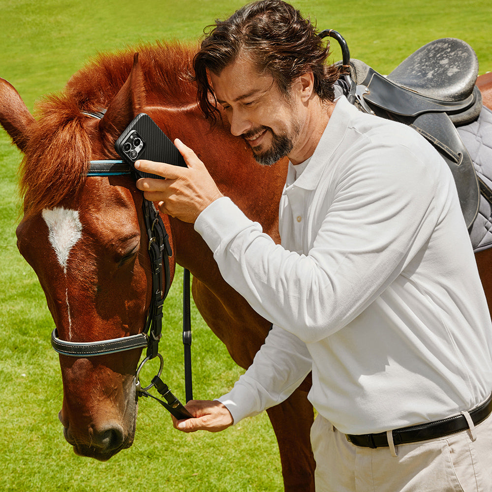 Apple iPhone 15 Pro Max Kılıf Magsafe Şarj Özellikli 1500D Aramid Fiber Pitaka Military-Grade Classic Serisi Black-Grey Twill Kapak Siyah-Mavi