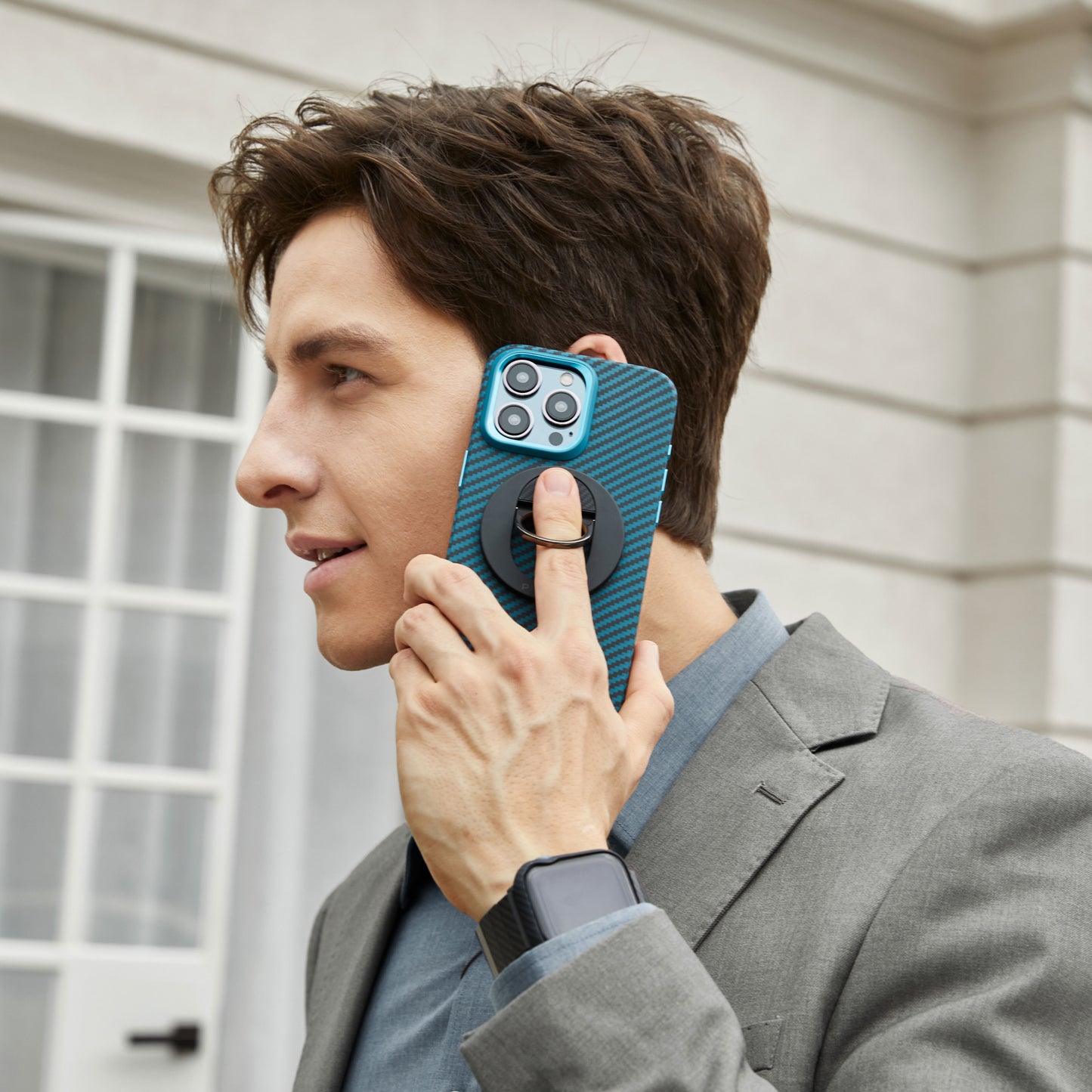 Apple iPhone 15 Pro Max Kılıf Magsafe Şarj Özellikli 1500D Aramid Fiber Pitaka Military-Grade Classic Serisi Black-Grey Twill Kapak Siyah-Gri