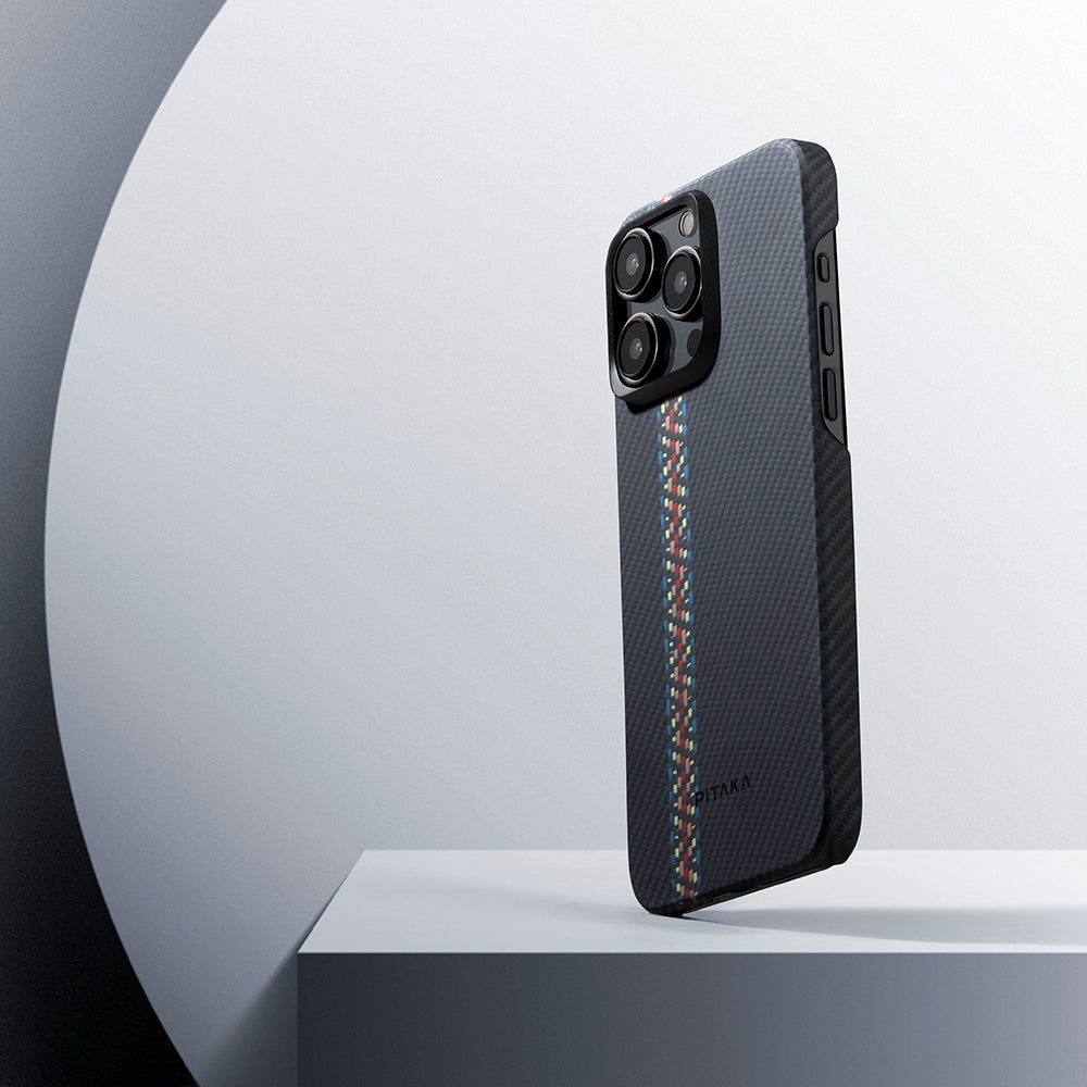 Apple iPhone 15 Pro Max Kılıf Magsafe Şarj Özellikli 600D Aramid Fiber Pitaka Tactile Woven Orchestra Serisi Rhapsody Kapak Siyah