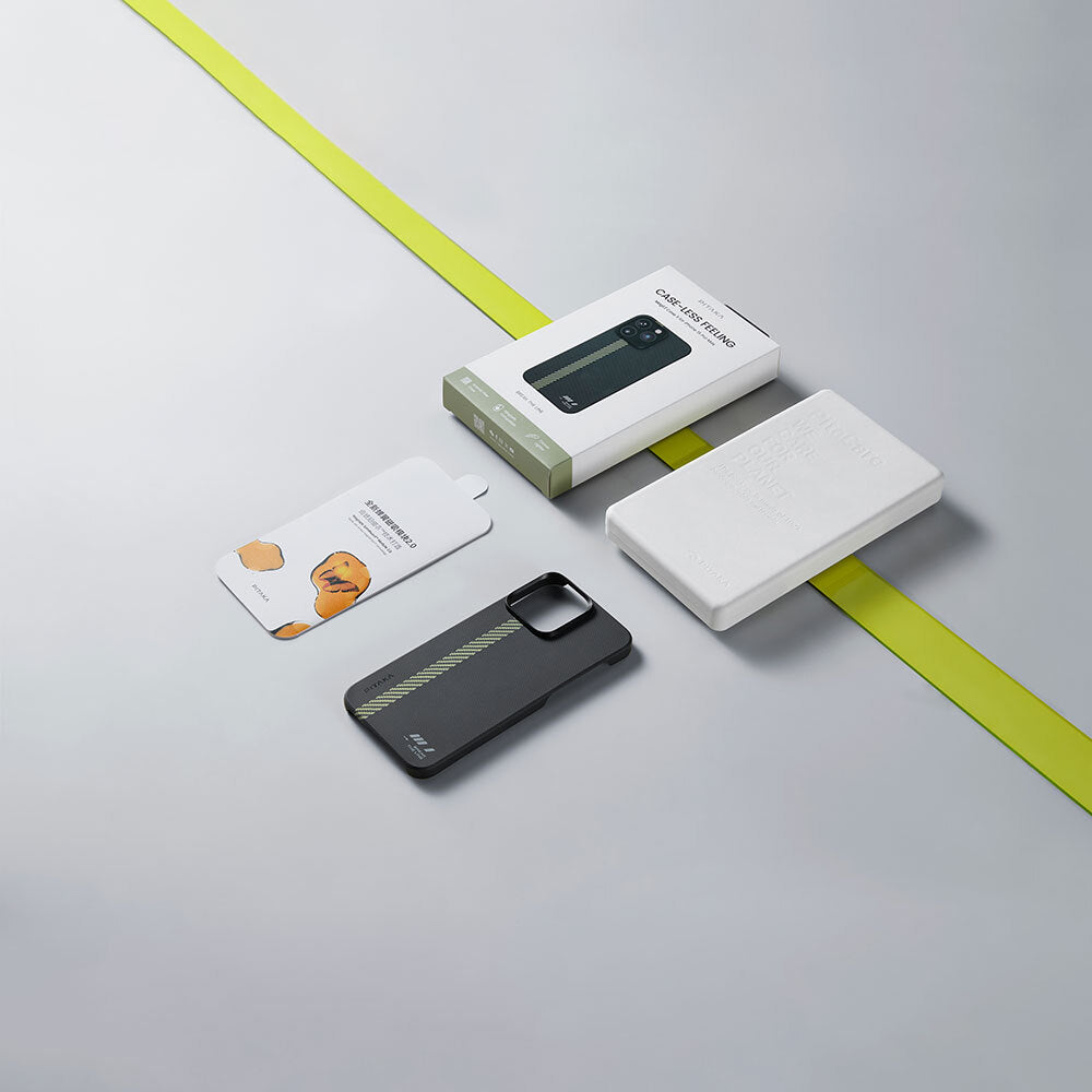 Apple iPhone 15 Pro Max Kılıf Magsafe Şarj Özellikli Aramid Fiber Pitaka Tactile Woven Break The Line Kapak Siyah