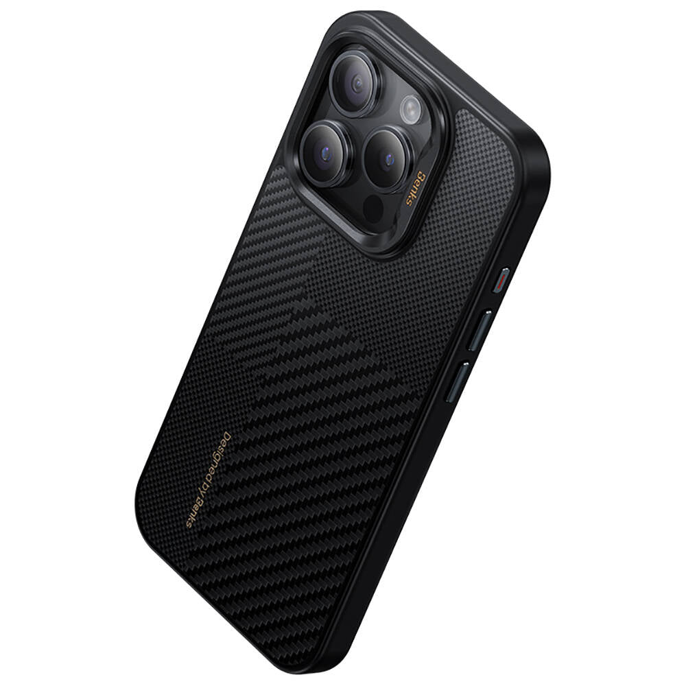Apple iPhone 15 Pro Max Kılıf Magsafe Şarj Özellikli Karbon Fiber Benks Montage Hybrid ArmorPro Kevlar Kapak Siyah