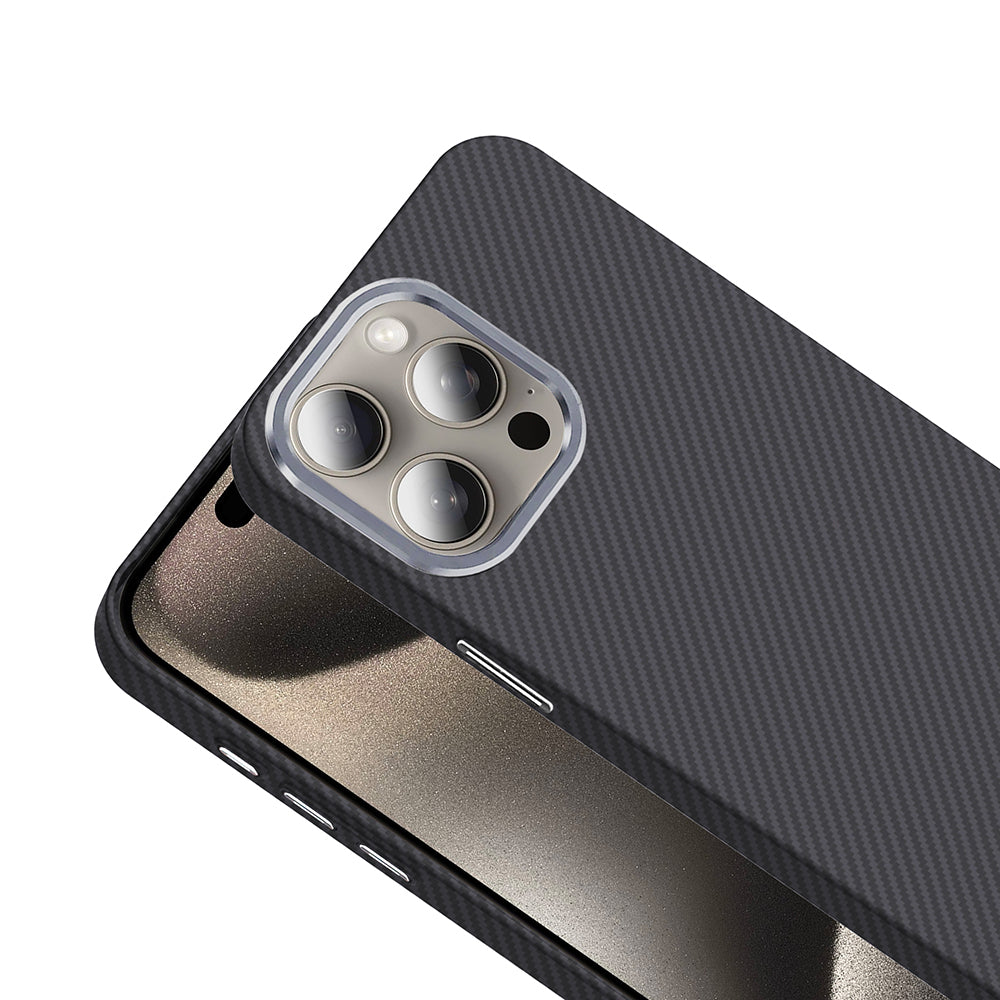 Apple iPhone 15 Pro Max Kılıf M-safe Şarj Özellikli Karbon Fiber Görünümlü Zore Gros Kapak Gri-Siyah