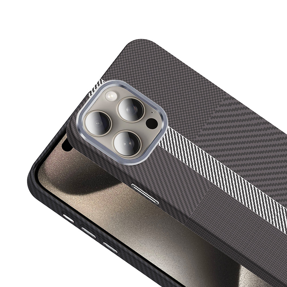 Apple iPhone 15 Pro Max Kılıf M-safe Şarj Özellikli Karbon Fiber Görünümlü Zore Gros Kapak Gri-Siyah