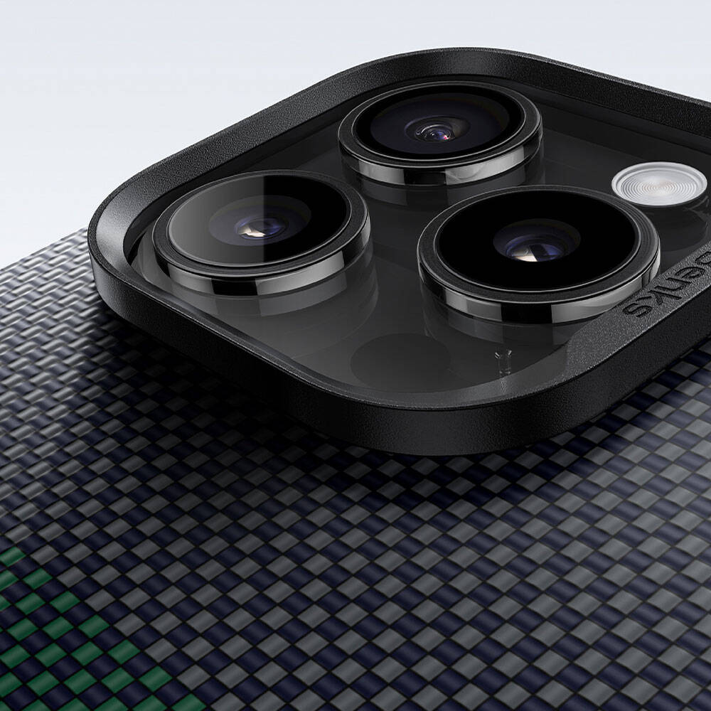 Apple iPhone 15 Pro Max Kılıf Magsafe Şarj Özellikli Karbon Fiber Tasarımlı Benks Aurora ArmorAir Kevlar Kapak Siyah