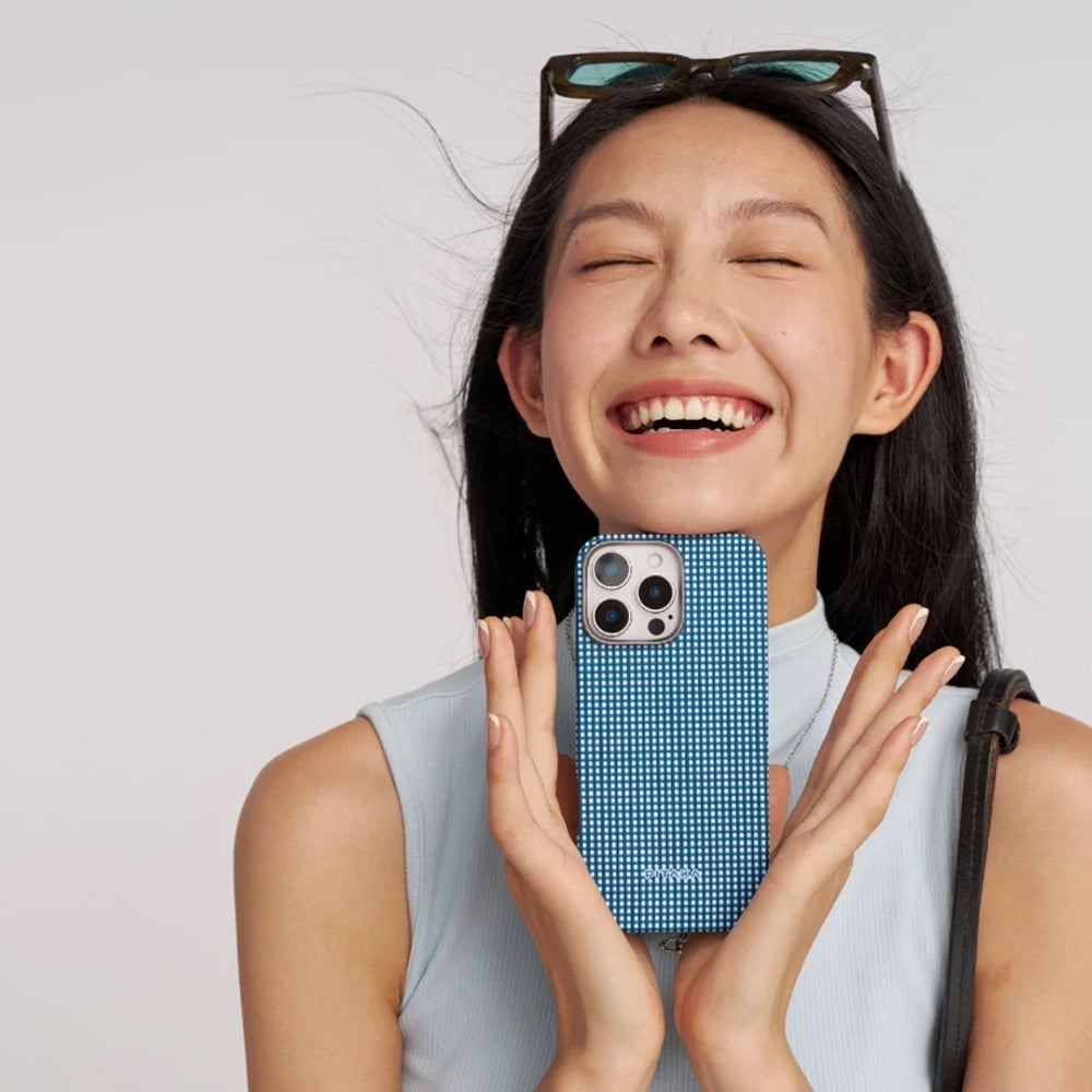 Apple iPhone 16 Kılıf Magsafe Şarj Özellikli Aramid Fiber Pitaka Ultra-Slim Classic Serisi Ocean Blue Kapak Mavi