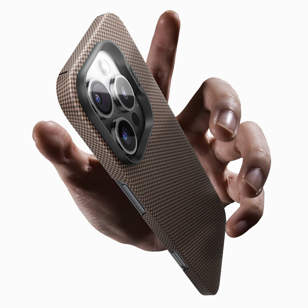 Apple iPhone 16 Plus Kılıf Magsafe Şarj Özellikli Benks ArmorTint Serisi ArmorAir Kevlar Kapak Yeşil