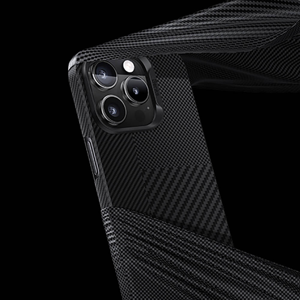 Apple iPhone 16 Plus Kılıf Magsafe Şarj Özellikli Karbon Fiber Benks Montage ArmorAir Kevlar Kapak Siyah