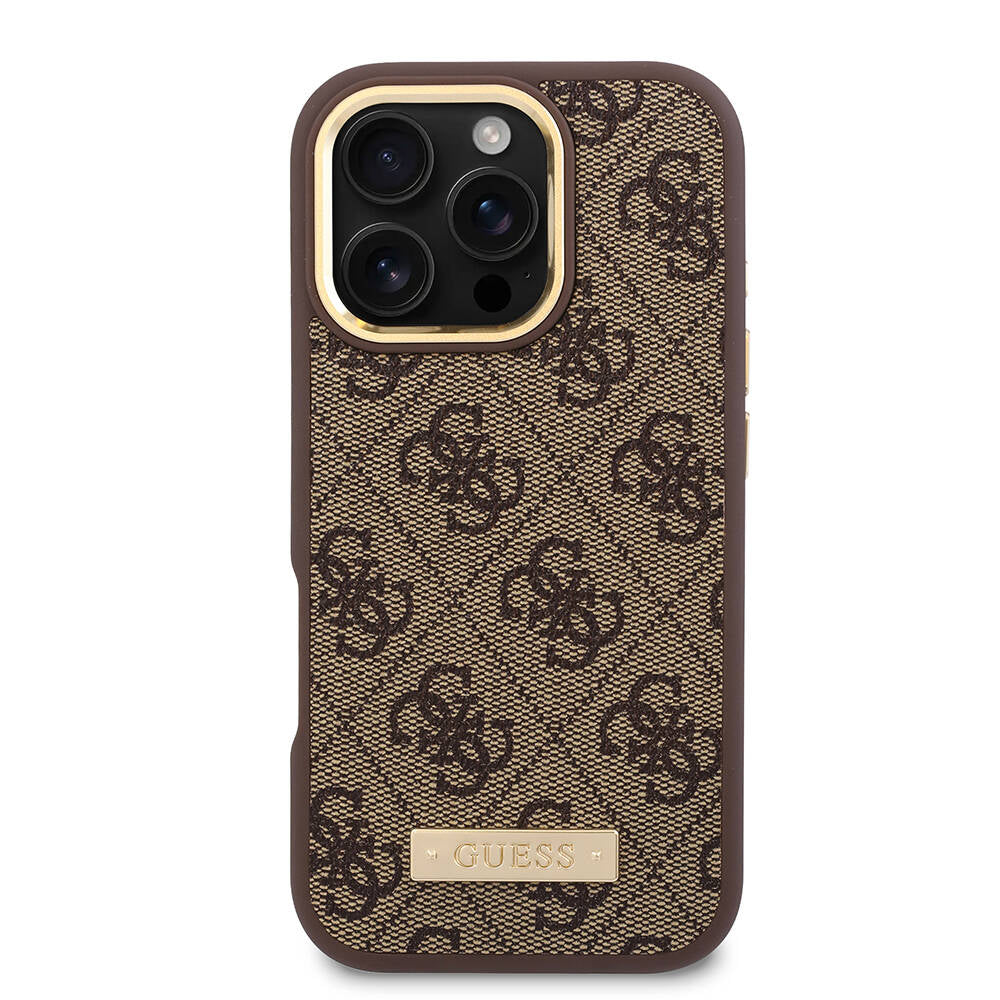 Apple iPhone 16 Pro Kılıf Guess Orjinal Lisanslı Magsafe Şarj Özellikli 4G Desenli PU Metal Plaka Klasik Logolu Kapak Kahverengi