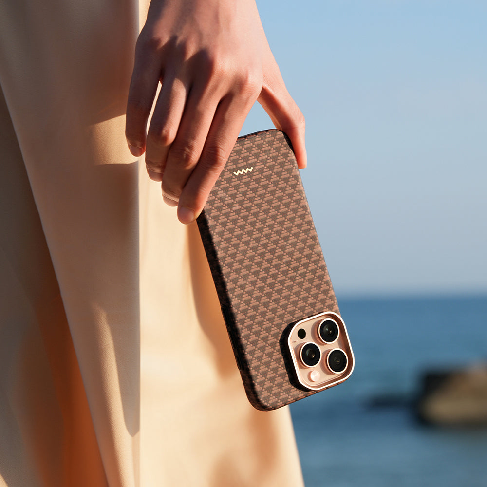 Apple iPhone 16 Pro Kılıf M-safe Şarj Özellikli Raptic Aramid Skin Origin Serisi Kapak Kahverengi