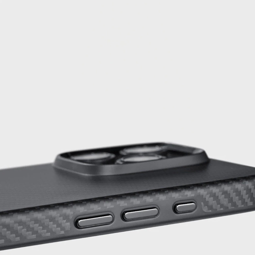 Apple iPhone 16 Pro Kılıf Magsafe Şarj Özellikli Aramid Fiber Pitaka Military-Grade Classic Serisi Black-Grey Twill Kapak Siyah