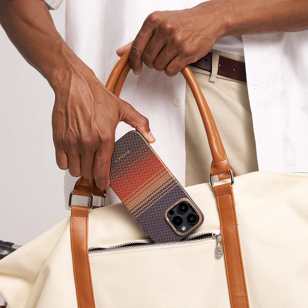 Apple iPhone 16 Pro Kılıf Magsafe Şarj Özellikli Aramid Fiber Pitaka Military-Grade Sunset-Moonrise Serisi Sunset Kapak Kahverengi