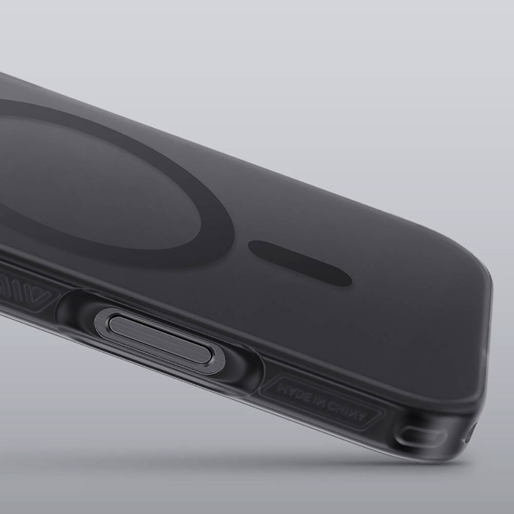 Apple iPhone 16 Pro Kılıf Magsafe Şarj Özellikli Benks Lucid Armor Kapak Siyah