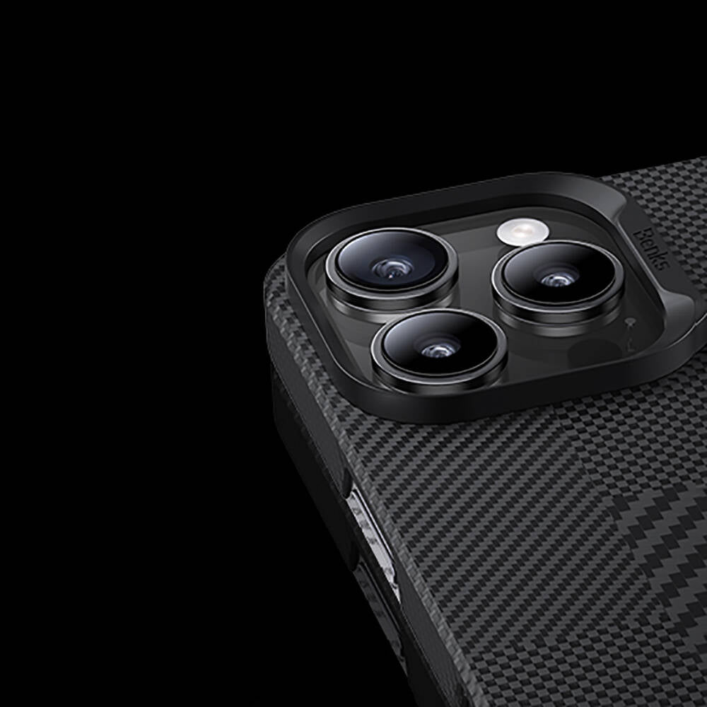 Apple iPhone 16 Pro Kılıf Magsafe Şarj Özellikli Karbon Fiber Benks Montage ArmorAir Kevlar Kapak Siyah