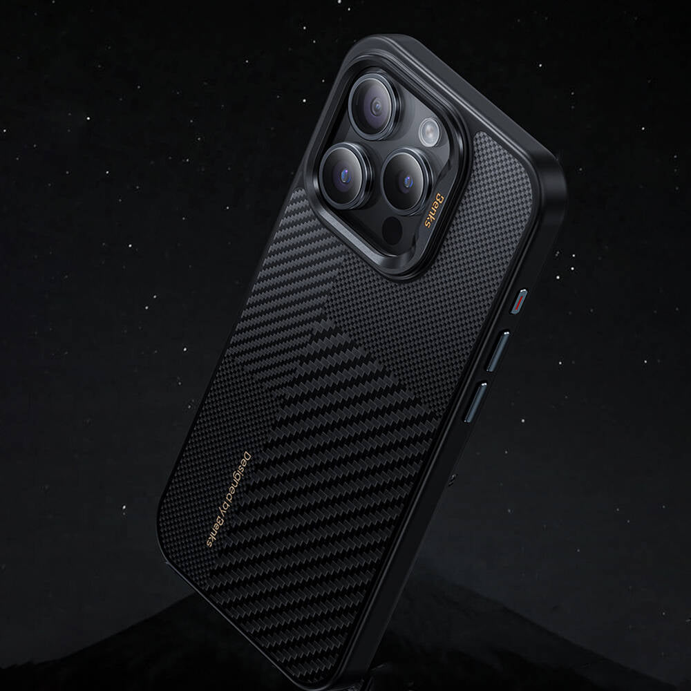 Apple iPhone 16 Pro Kılıf Magsafe Şarj Özellikli Karbon Fiber Benks Montage Hybrid ArmorPro Kevlar Kapak Siyah