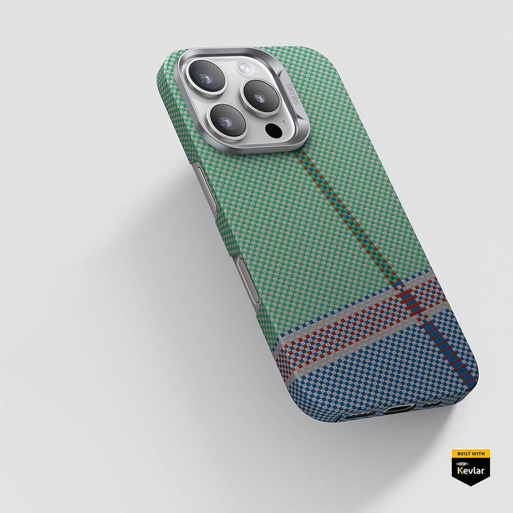 Apple iPhone 16 Pro Kılıf Magsafe Şarj Özellikli Karbon Fiber Tasarımlı Benks Passion Green ArmorAir Kevlar Kapak Yeşil