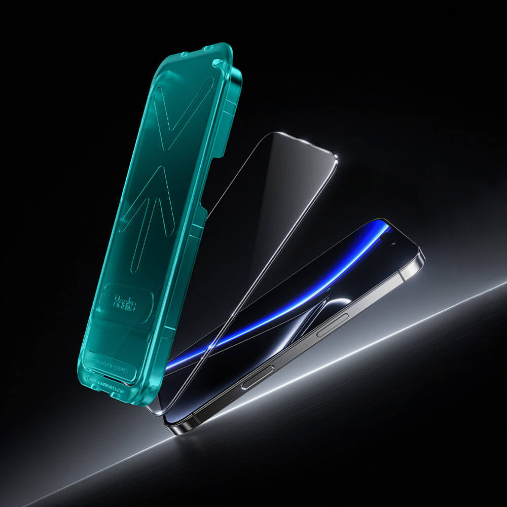 Apple iPhone 16 Pro  Max Benks Glass Warrior Safir Coating 0.3mm Cam Ekran Koruyucu + Kolay Uygulama Aparatı Siyah