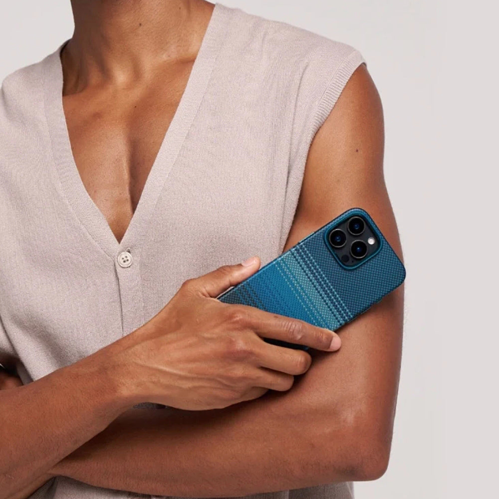 Apple iPhone 16 Pro Max Kılıf Magsafe Şarj Özellikli Aramid Fiber Pitaka Military-Grade Sunset-Moonrise Serisi Moonrise Kapak Mavi