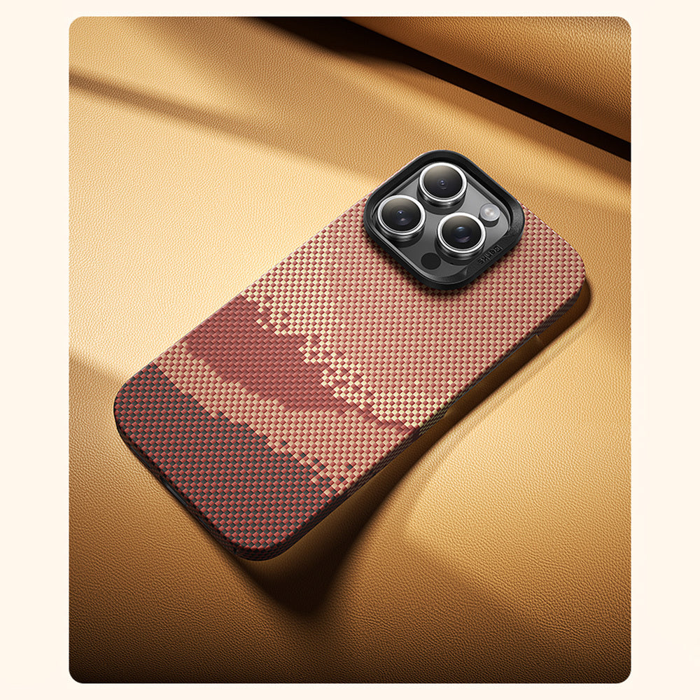 Apple iPhone 16 Pro Max Kılıf Magsafe Şarj Özellikli Benks GoldenTide ArmorAir 600D Kevlar Kapak Gold