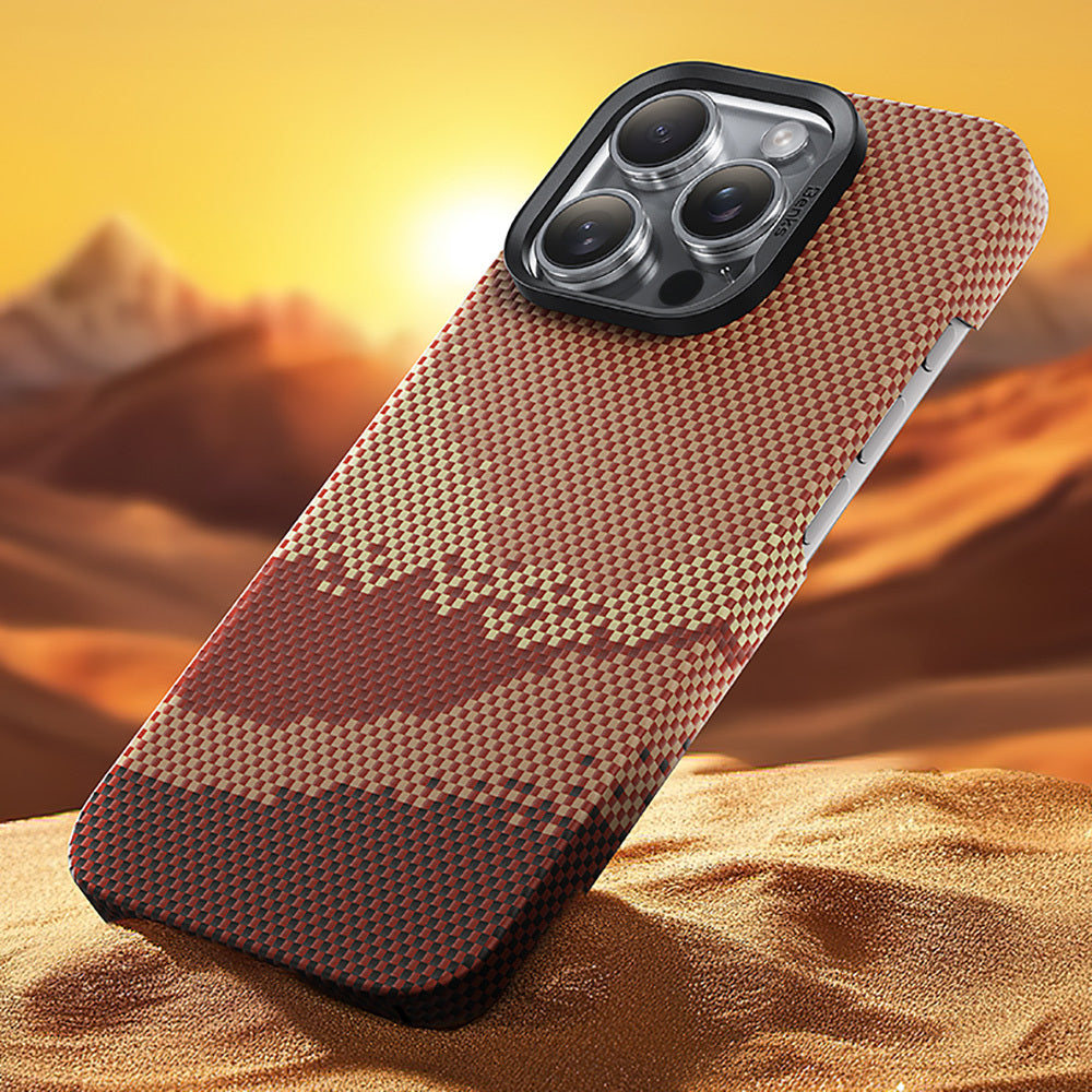 Apple iPhone 16 Pro Max Kılıf Magsafe Şarj Özellikli Benks GoldenTide ArmorAir 600D Kevlar Kapak Gold