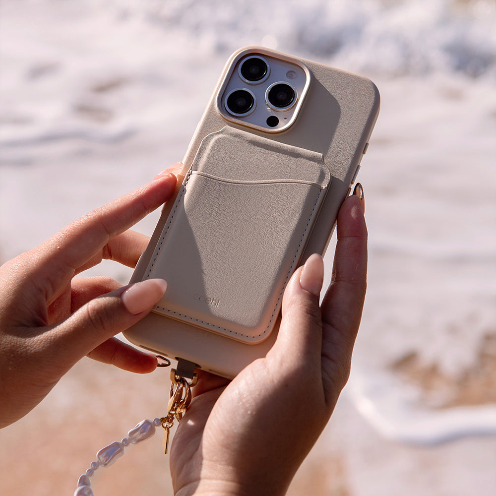 Apple iPhone 16 Pro Max Kılıf Magsafe Şarj Özellikli Soft Arka Yüzey Askı İpli Coehl Muse Kapak Krem