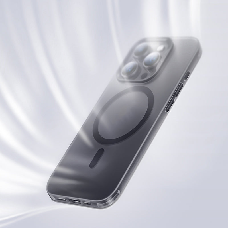 Apple iPhone 16 Pro Max Kılıf M-safe Şarj Özellikli Yeni Seri Benks Lucid Armor Kapak Siyah