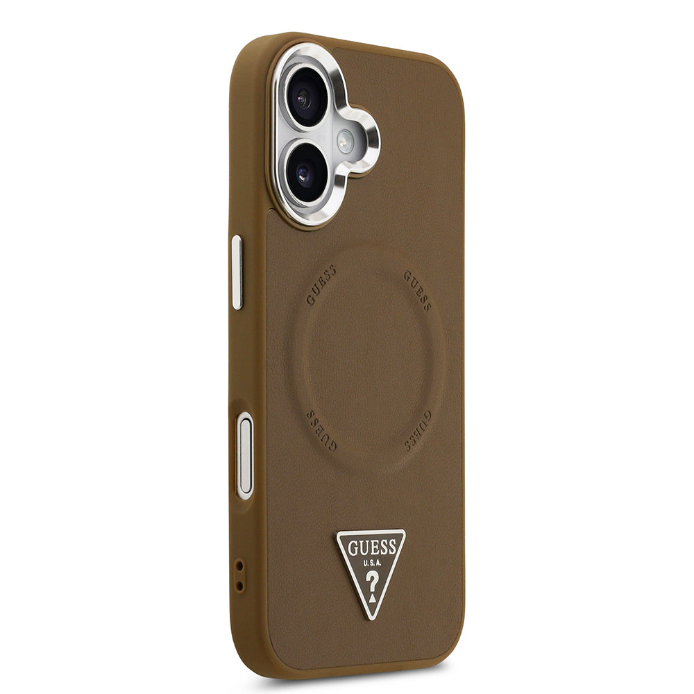 Apple iPhone 17 Kılıf Guess Orjinal Lisanslı M-safe Şarj Özellikli PU Deri Metal Kamera Çerçeveli Üçgen Logolu Kapak  Kahverengi