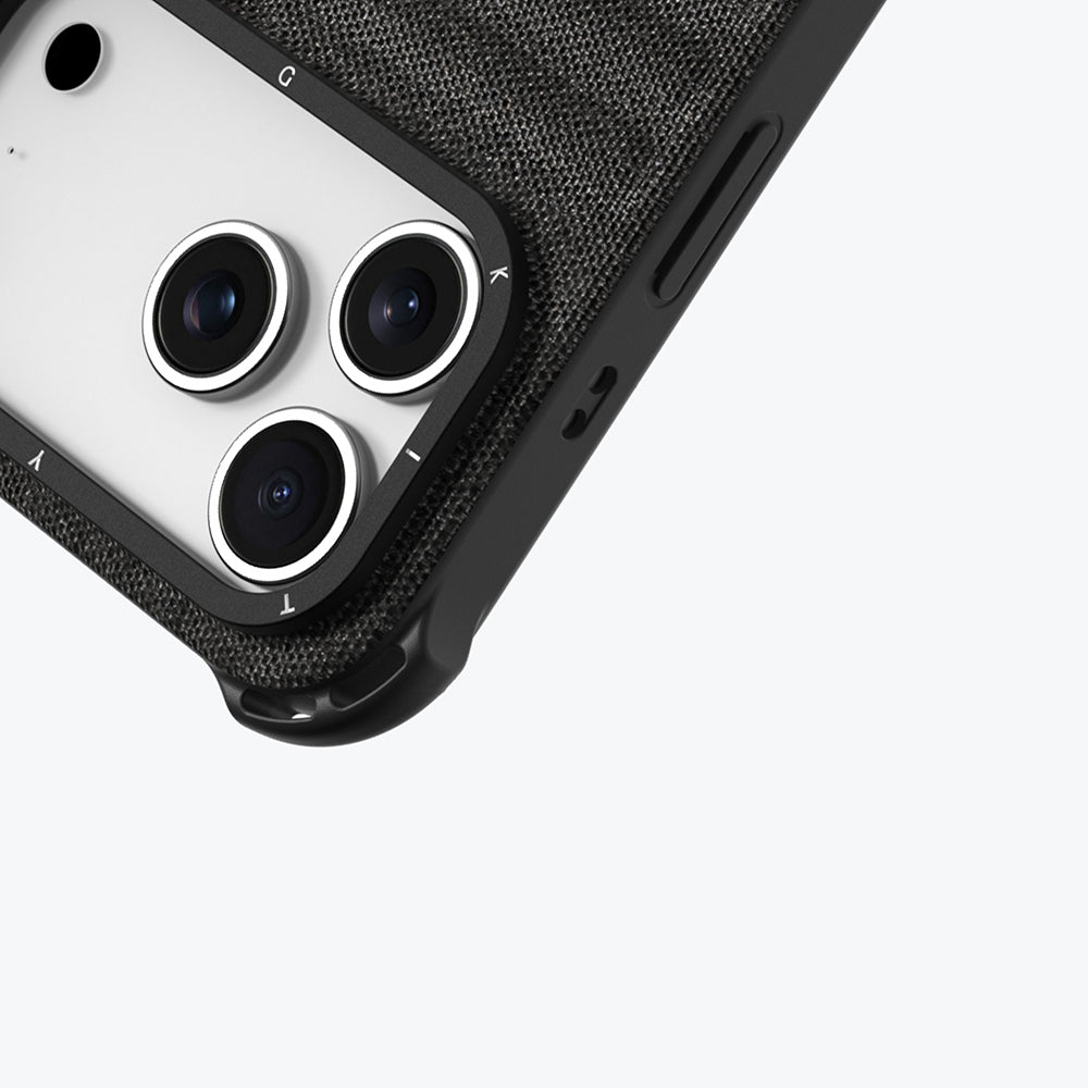 Apple iPhone 17 Pro Kılıf M-safe Şarj Özellikli Youngkit Canvas Serisi Kapak Siyah