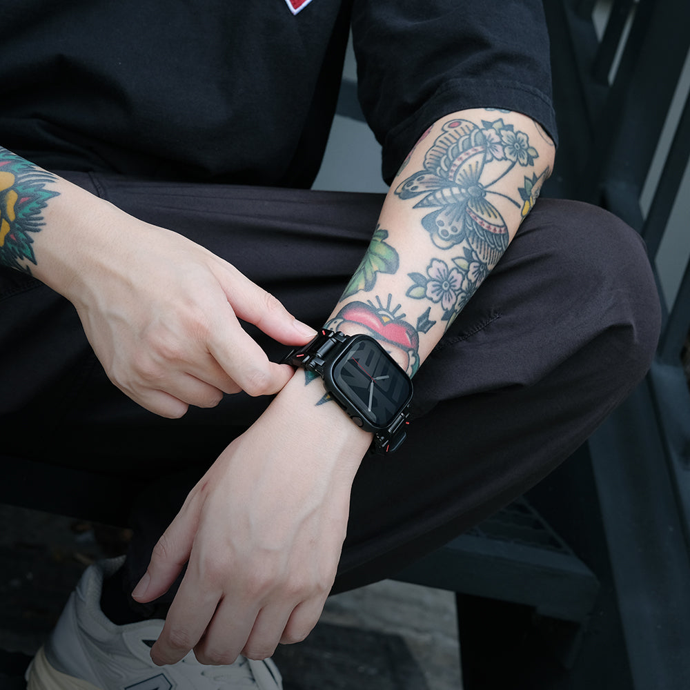 Apple Watch 10 46mm Skinarma Gado Sert Silikon Kasa ve Ekran Koruyucu Şeffaf