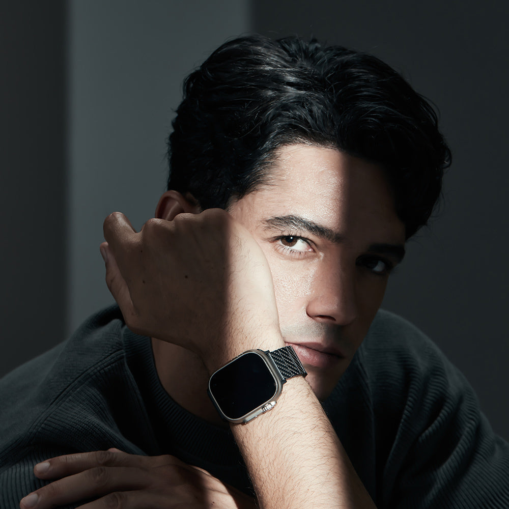 Apple Watch Serisi Uyumlu Karbon Fiber Pitaka Modern Serisi Black-Grey Twill Universal Kordon Siyah-Gri