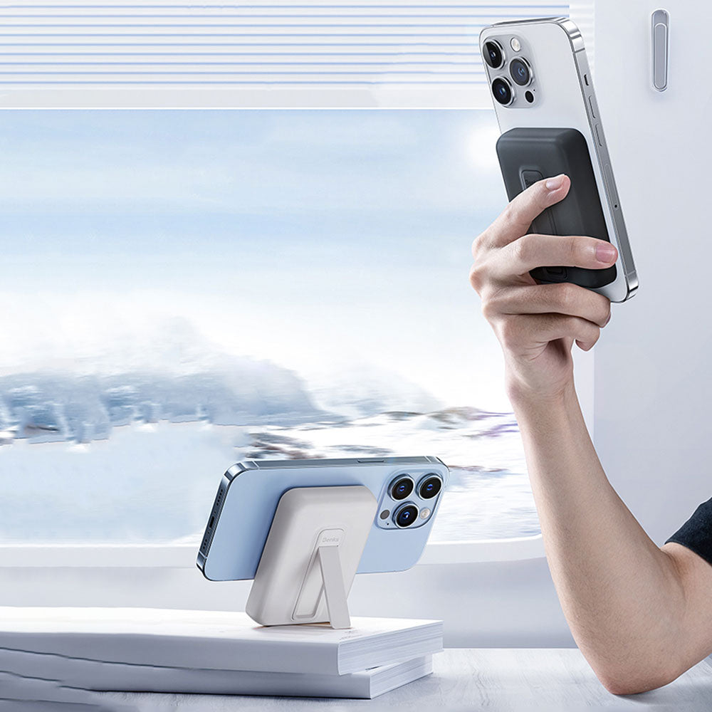 Benks MP09 Magsafe Magnetik Standlı İnce Tasarımlı Powerbank 6000mAh Mavi