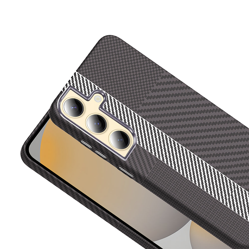 Galaxy S24 Kılıf M-safe Şarj Özellikli Karbon Fiber Görünümlü Zore Gros Kapak Gold-Siyah