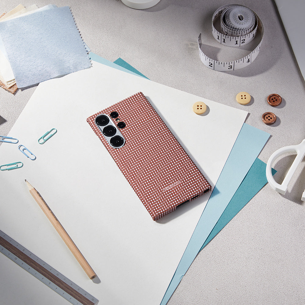 Galaxy S24 Ultra Kılıf Magsafe Şarj Özellikli 1500D Aramid Fiber Pitaka Ultra-Slim Classic Serisi Bonfire Kapak Kırmızı