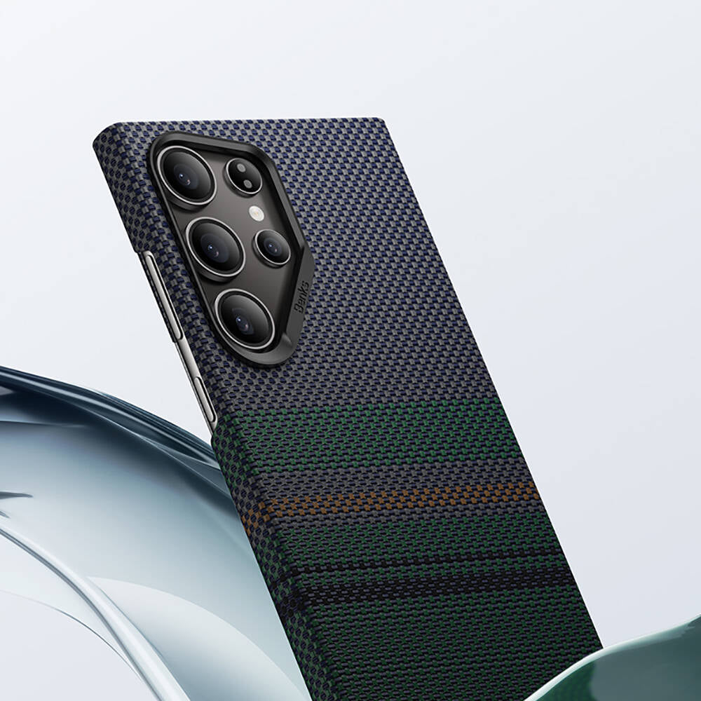 Galaxy S24 Ultra Kılıf Magsafe Şarj Özellikli Karbon Fiber Tasarımlı Benks Aurora ArmorAir Kevlar Kapak Siyah