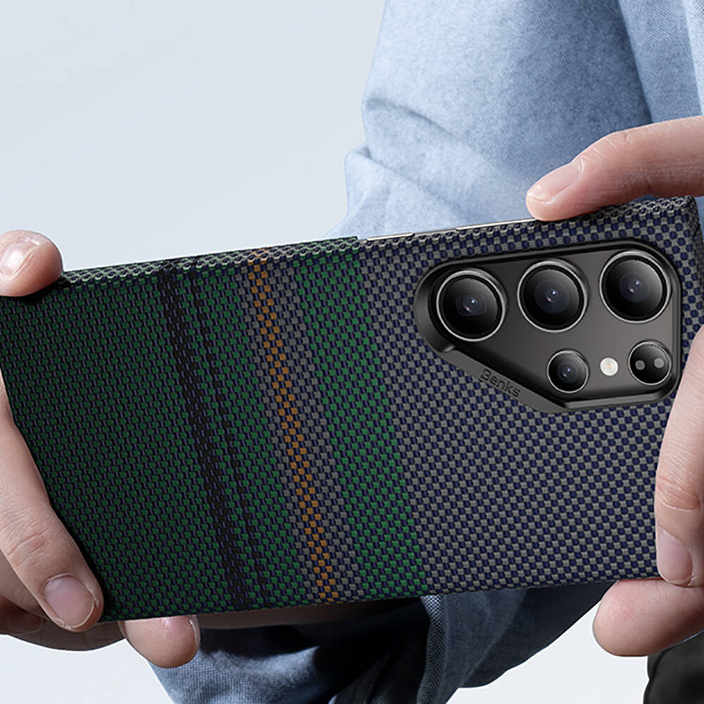 Galaxy S24 Ultra Kılıf Magsafe Şarj Özellikli Karbon Fiber Tasarımlı Benks Aurora ArmorAir Kevlar Kapak Siyah