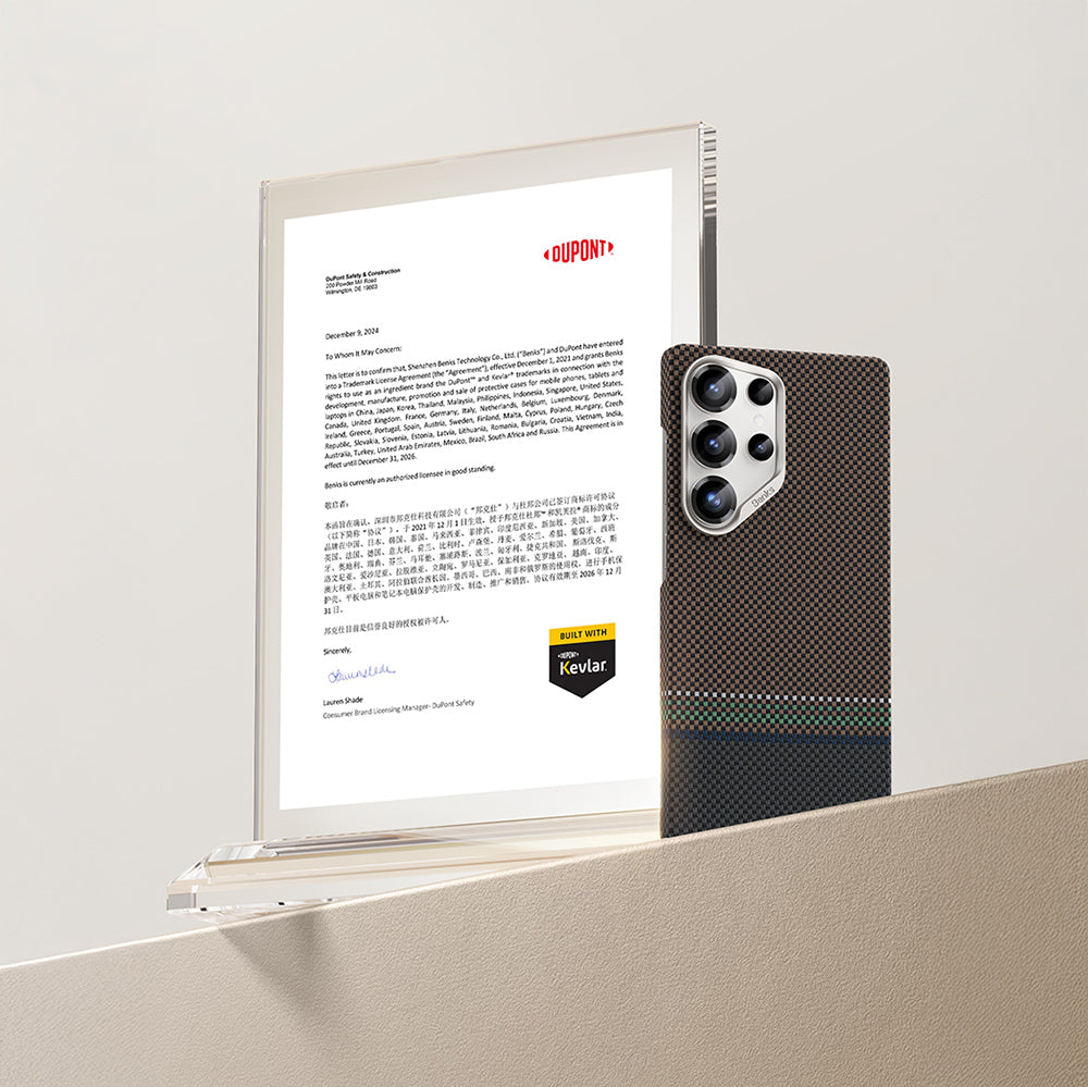 Galaxy S25 Ultra Kılıf M-safe Şarj Özellikli Karbon Fiber Tasarımlı Benks Prestige ArmorAir Kevlar Kapak Gold